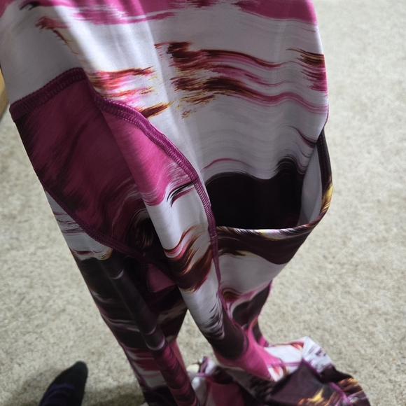 Lululemon Speed Tight Pigmented Windberry Rumble Multi - Picture 7 of 7